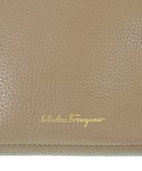 Salvatore Ferragamo（サルバトーレフェラガモ）ハンドバッグ 茶 サイズ:- レディース/2200657567040