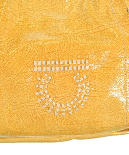 Salvatore Ferragamo（サルバトーレフェラガモ）ハンドバッグ 黄 サイズ:- レディース/2200657284039