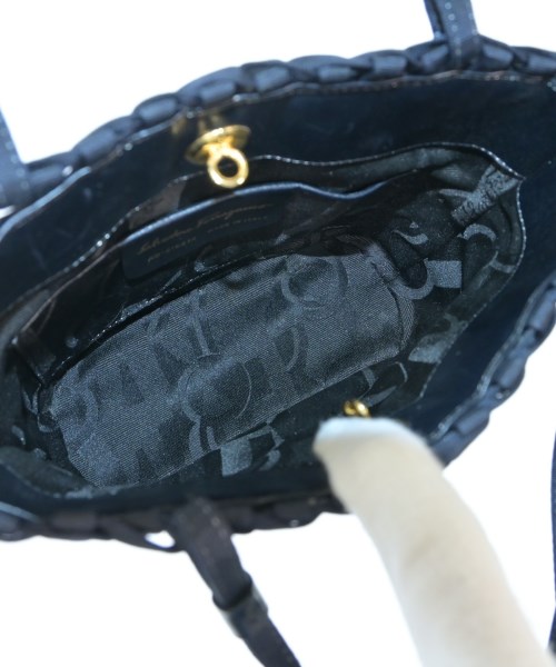 Salvatore Ferragamo（サルバトーレフェラガモ）ハンドバッグ 黒 サイズ:- レディース/2200659905017