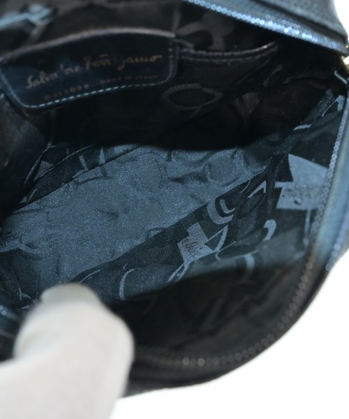 Salvatore Ferragamo（サルバトーレフェラガモ）ショルダーバッグ 黒 サイズ:- レディース/2200659905024