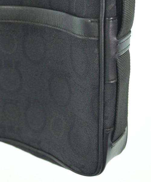 Salvatore Ferragamo（サルバトーレフェラガモ）ショルダーバッグ 黒 サイズ:- レディース/2200656846221