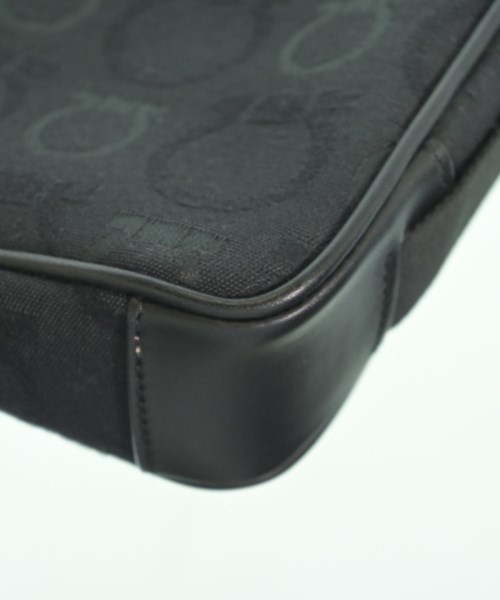 Salvatore Ferragamo（サルバトーレフェラガモ）ショルダーバッグ 黒 サイズ:- レディース/2200656846221