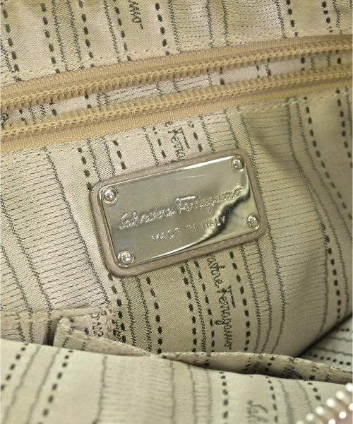 Salvatore Ferragamo（サルバトーレフェラガモ）ハンドバッグ グレー サイズ:- レディース/2200660766331