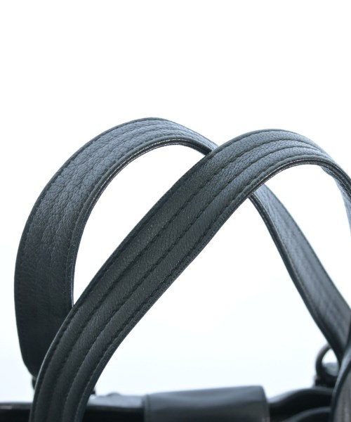 Salvatore Ferragamo（サルバトーレフェラガモ）ハンドバッグ 黒 サイズ:- レディース/2200660766430