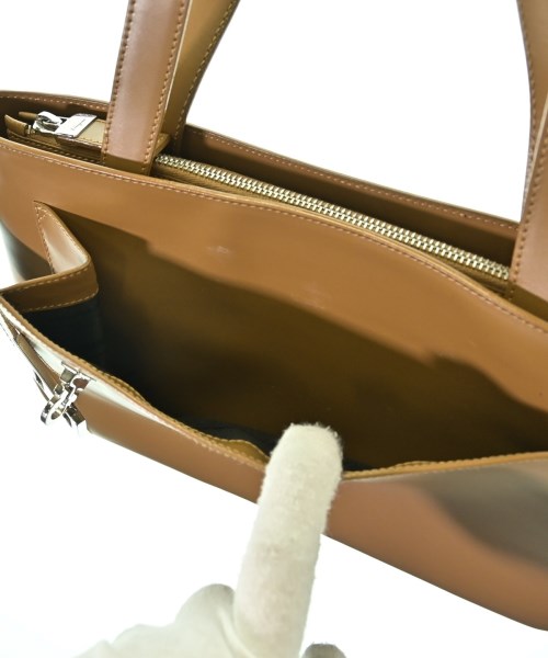 Salvatore Ferragamo（サルバトーレフェラガモ）ハンドバッグ 茶 サイズ:- レディース/2200660766591