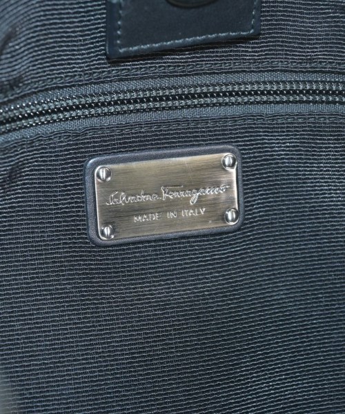 Salvatore Ferragamo（サルバトーレフェラガモ）ハンドバッグ 黒 サイズ:- レディース/2200660766607