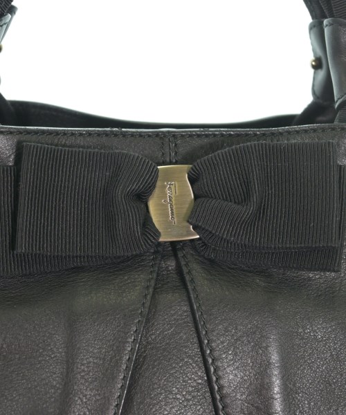 Salvatore Ferragamo（サルバトーレフェラガモ）ハンドバッグ 黒 サイズ:- レディース/2200660766607
