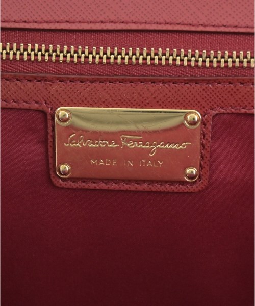 Salvatore Ferragamo（サルバトーレフェラガモ）ショルダーバッグ 赤 サイズ:- レディース/2200711270879