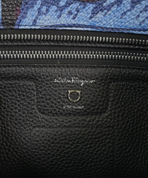 Salvatore Ferragamo（サルバトーレフェラガモ）ハンドバッグ 青 サイズ:- レディース/2200713200317