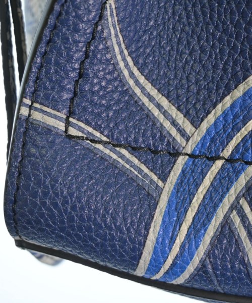 Salvatore Ferragamo（サルバトーレフェラガモ）ハンドバッグ 青 サイズ:- レディース/2200713200317