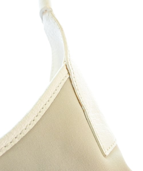 Salvatore Ferragamo（サルバトーレフェラガモ）ハンドバッグ グレー サイズ:- レディース/2200713626575