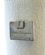 Salvatore Ferragamo（サルバトーレフェラガモ）ハンドバッグ グレー サイズ:- レディース/2200713626575