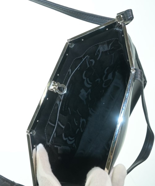 Salvatore Ferragamo（サルバトーレフェラガモ）ハンドバッグ 黒 サイズ:- レディース/2200713630503