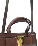 Salvatore Ferragamo（サルバトーレフェラガモ）ハンドバッグ 茶 サイズ:- レディース/2200716252221