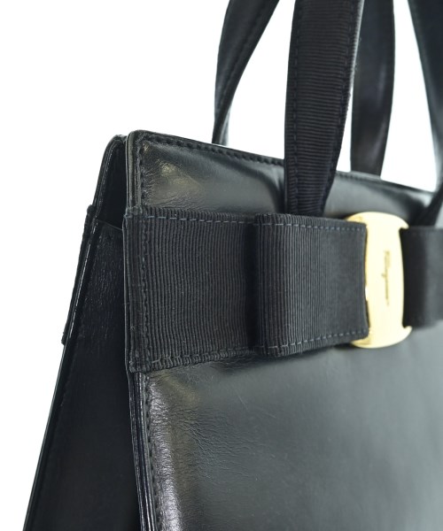 Salvatore Ferragamo（サルバトーレフェラガモ）ハンドバッグ 黒 サイズ:- レディース/2200716252269