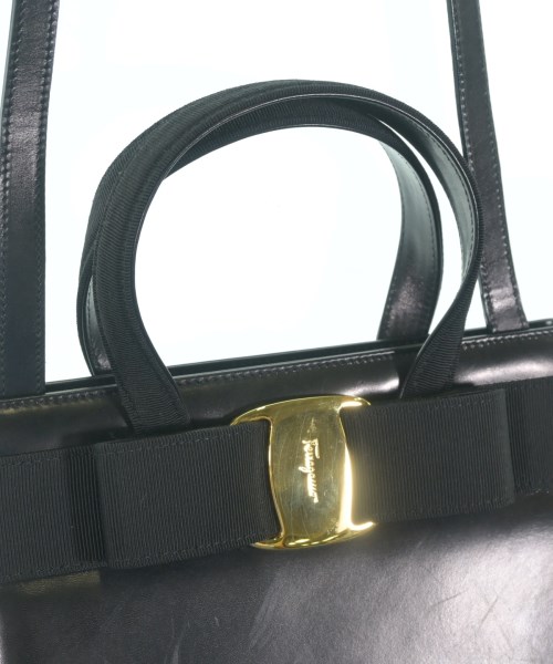 Salvatore Ferragamo（サルバトーレフェラガモ）ハンドバッグ 黒 サイズ:- レディース/2200716252825