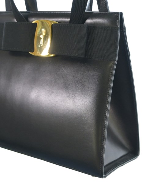 Salvatore Ferragamo（サルバトーレフェラガモ）ハンドバッグ 黒 サイズ:- レディース/2200716252832