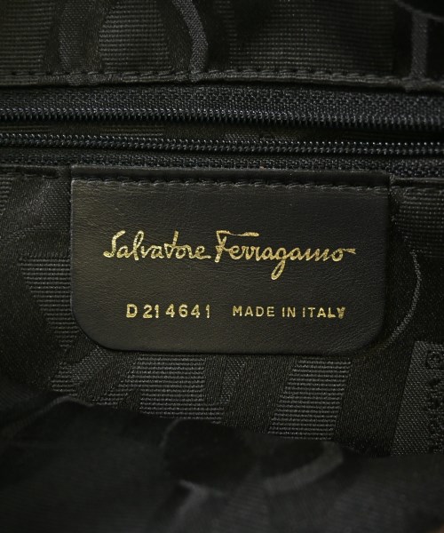 Salvatore Ferragamo（サルバトーレフェラガモ）ショルダーバッグ 黒 サイズ:- レディース/2200718513467