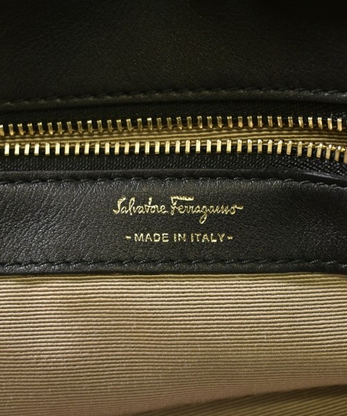 Salvatore Ferragamo（サルバトーレフェラガモ）ハンドバッグ ベージュ サイズ:- レディース/2200718710552