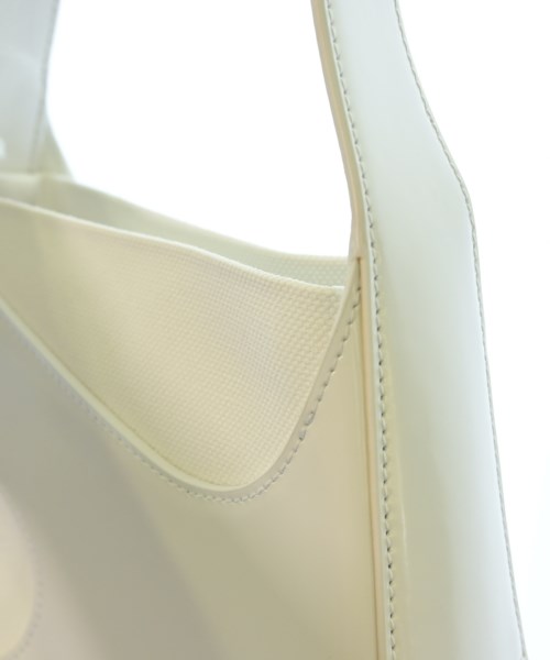 Salvatore Ferragamo（サルバトーレフェラガモ）ハンドバッグ 白 サイズ:- レディース/2200719597022