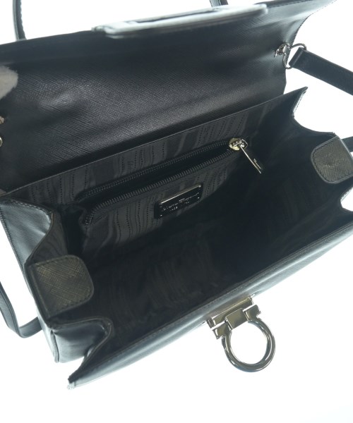 Salvatore Ferragamo（サルバトーレフェラガモ）ハンドバッグ 黒 サイズ:- レディース/2200637899635