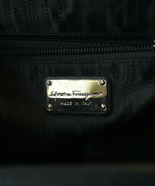 Salvatore Ferragamo（サルバトーレフェラガモ）ハンドバッグ 黒 サイズ:- レディース/2200637899635