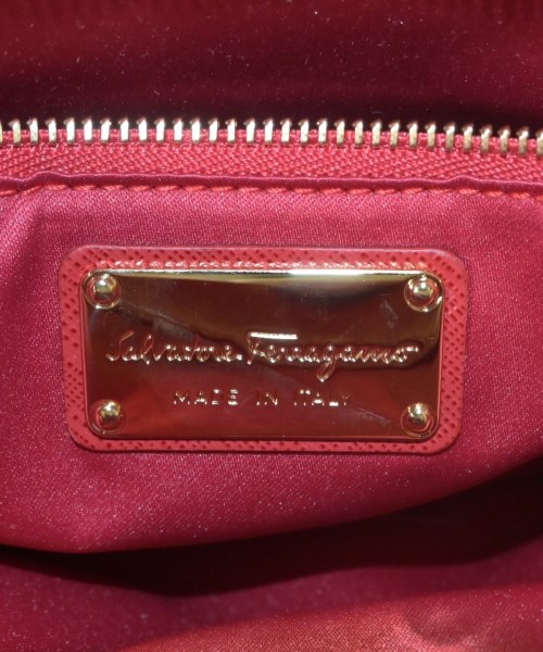 Salvatore Ferragamo（サルバトーレフェラガモ）ショルダーバッグ 赤 サイズ:- レディース/2200649223046