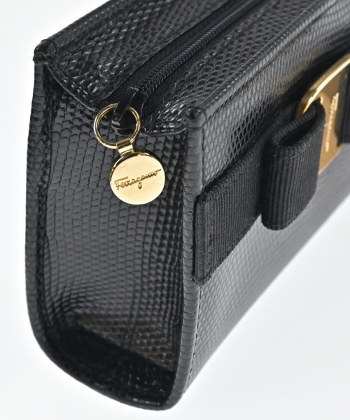 Salvatore Ferragamo（サルバトーレフェラガモ）ポーチ 黒 サイズ:- レディース/2200649433049