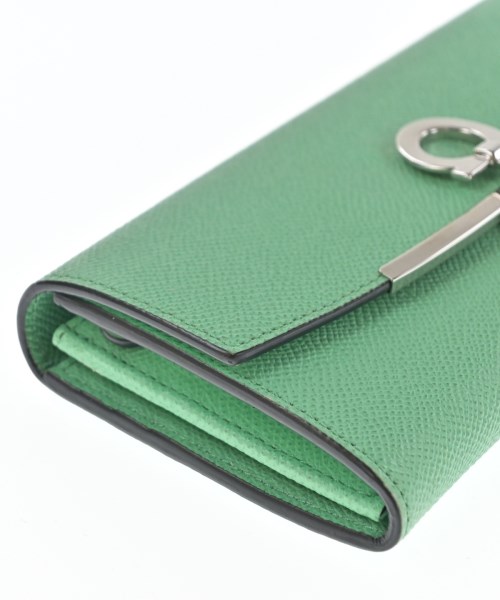 Salvatore Ferragamo（サルバトーレフェラガモ）財布・コインケース 緑 サイズ:- レディース/2200649434510