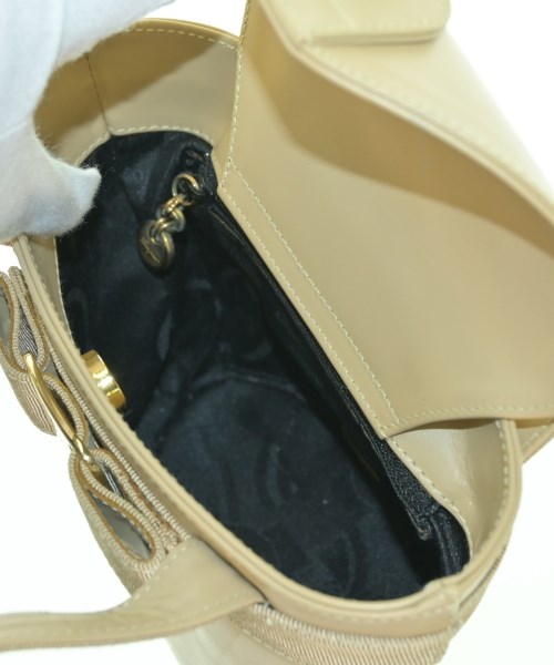 Salvatore Ferragamo（サルバトーレフェラガモ）ハンドバッグ ベージュ サイズ:- レディース/2200649434534
