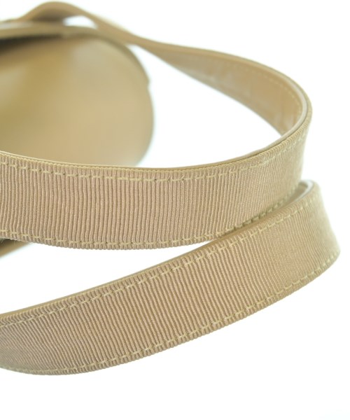 Salvatore Ferragamo（サルバトーレフェラガモ）ハンドバッグ ベージュ サイズ:- レディース/2200649434534