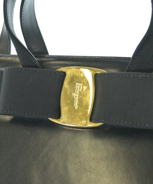 Salvatore Ferragamo（サルバトーレフェラガモ）ハンドバッグ 黒 サイズ:- レディース/2200652144123