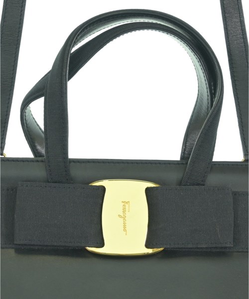 Salvatore Ferragamo（サルバトーレフェラガモ）ハンドバッグ 黒 サイズ:- レディース/2200652144246
