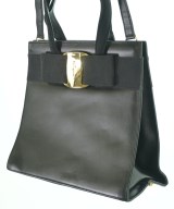 Salvatore Ferragamo（サルバトーレフェラガモ）ハンドバッグ 黒 サイズ:- レディース/2200652144246