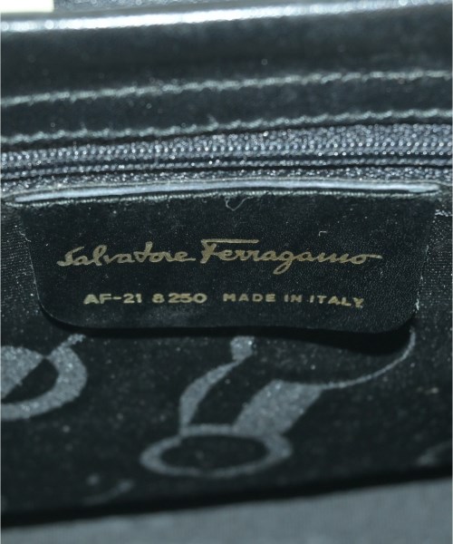 Salvatore Ferragamo（サルバトーレフェラガモ）ショルダーバッグ 黒 サイズ:- レディース/2200652144475