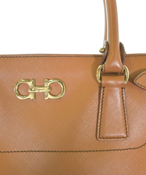 Salvatore Ferragamo（サルバトーレフェラガモ）ハンドバッグ 茶 サイズ:- レディース/2200652144598