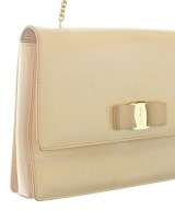 Salvatore Ferragamo（サルバトーレフェラガモ）ショルダーバッグ ベージュ サイズ:- レディース/2200652144611