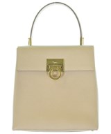 Salvatore Ferragamo（サルバトーレフェラガモ）ハンドバッグ ベージュ サイズ:- レディース/2200652144635