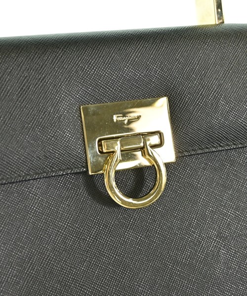 Salvatore Ferragamo（サルバトーレフェラガモ）ハンドバッグ 黒 サイズ:- レディース/2200699424080