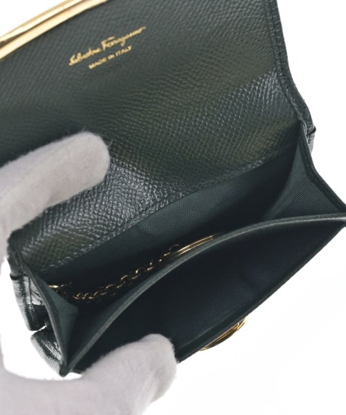 Salvatore Ferragamo（サルバトーレフェラガモ）財布・コインケース 緑 サイズ:- レディース/2200706239355