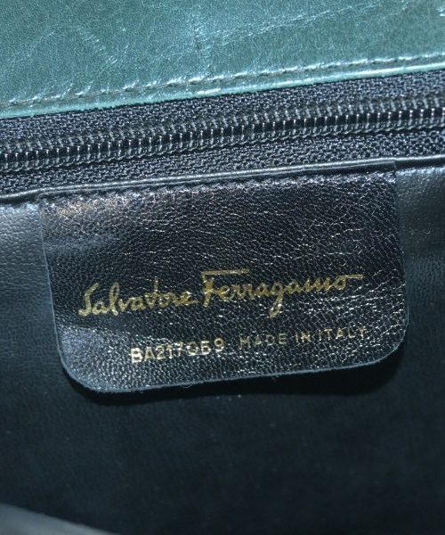 Salvatore Ferragamo（サルバトーレフェラガモ）ショルダーバッグ 緑 サイズ:- レディース/2200702699177