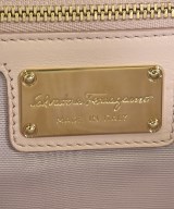 Salvatore Ferragamo（サルバトーレフェラガモ）ショルダーバッグ ピンク サイズ:- レディース/2200708385074