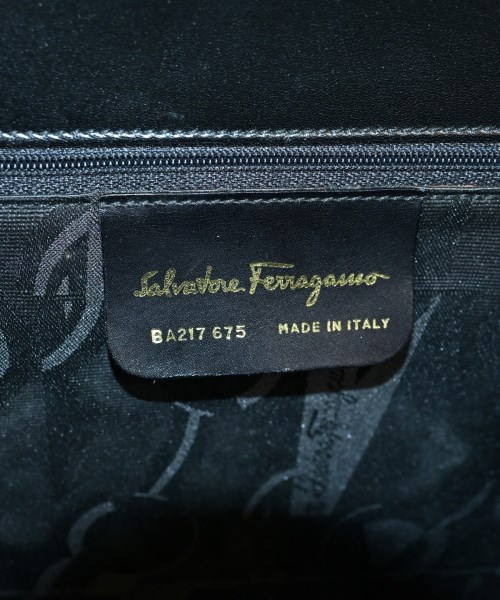 Salvatore Ferragamo（サルバトーレフェラガモ）ショルダーバッグ 黒 サイズ:- レディース/2200708385104
