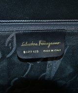 Salvatore Ferragamo（サルバトーレフェラガモ）ショルダーバッグ 黒 サイズ:- レディース/2200708385104