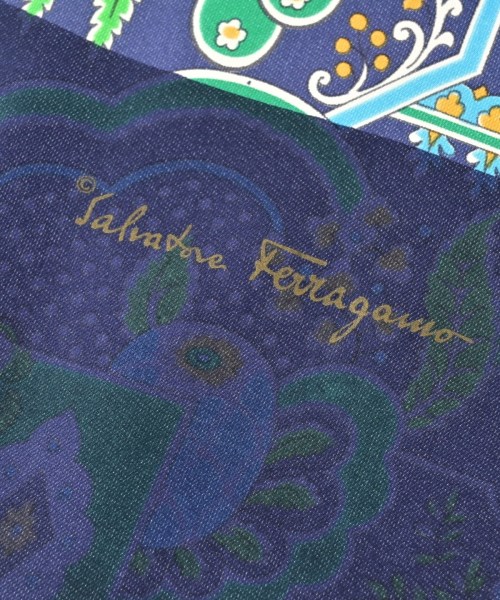 Salvatore Ferragamo（サルバトーレフェラガモ）バンダナ・スカーフ 紺 サイズ:- レディース/2200706284355