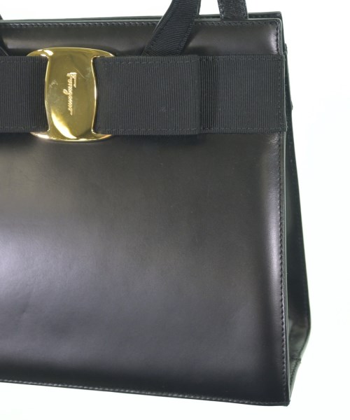 Salvatore Ferragamo（サルバトーレフェラガモ）ハンドバッグ 黒 サイズ:- レディース/2200706284447