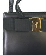 Salvatore Ferragamo（サルバトーレフェラガモ）ハンドバッグ 黒 サイズ:- レディース/2200706284447