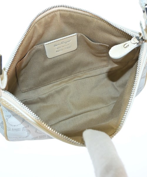 Salvatore Ferragamo（サルバトーレフェラガモ）ショルダーバッグ 青 サイズ:- レディース/2200709606468