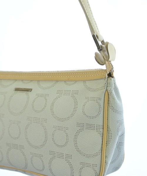 Salvatore Ferragamo（サルバトーレフェラガモ）ショルダーバッグ 青 サイズ:- レディース/2200709606468