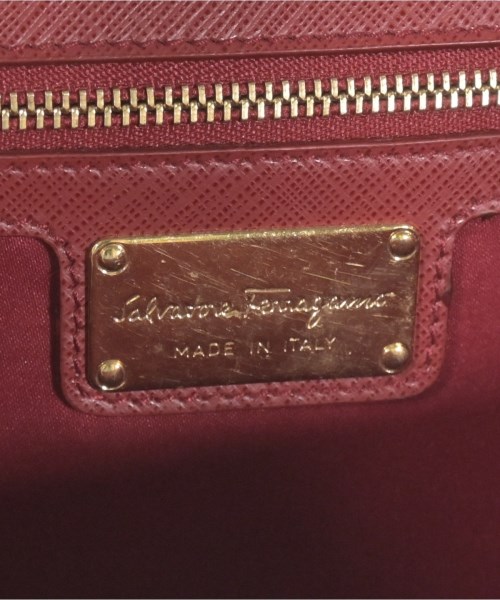 Salvatore Ferragamo（サルバトーレフェラガモ）ショルダーバッグ 赤 サイズ:- レディース/2200710445483
